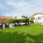 Luka فيلة Nedeščina