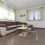 Luka * Nedeščina