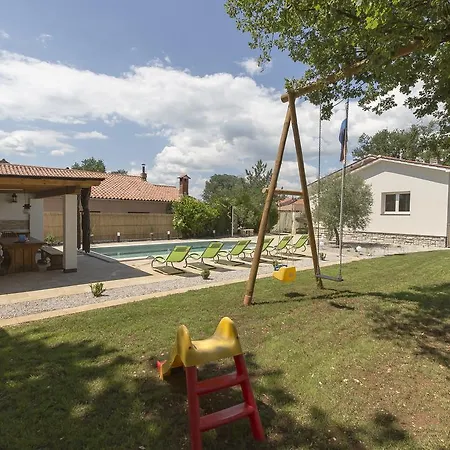 Luka Villa Nedeščina